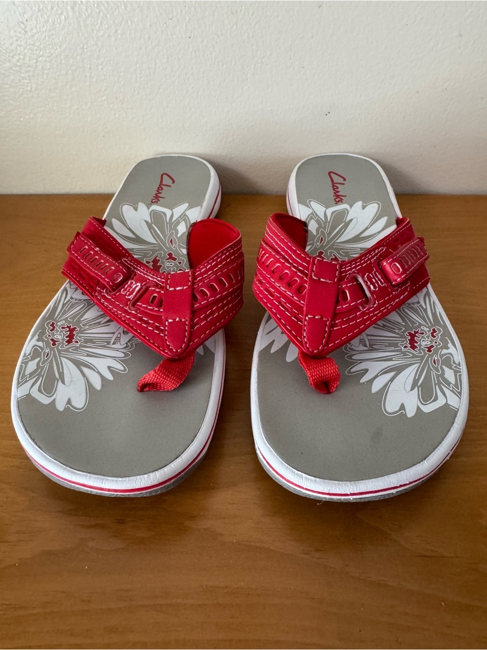 Clarks Red Thong Sandals - Size 7 - Picture 6 of 13